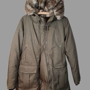 Thyme Maternity Olive Green Jacket with Faux Fur Trim and expanded zip panel